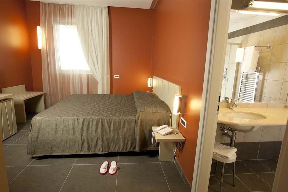 Rolling Hotel Casoria Luaran gambar
