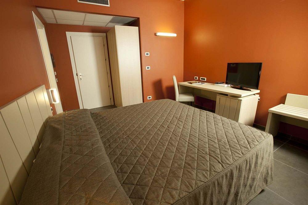 Rolling Hotel Casoria Luaran gambar