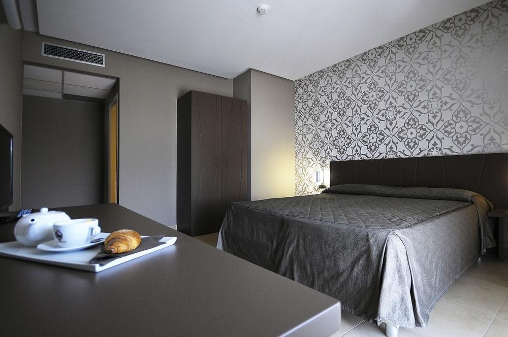 Rolling Hotel Casoria Luaran gambar