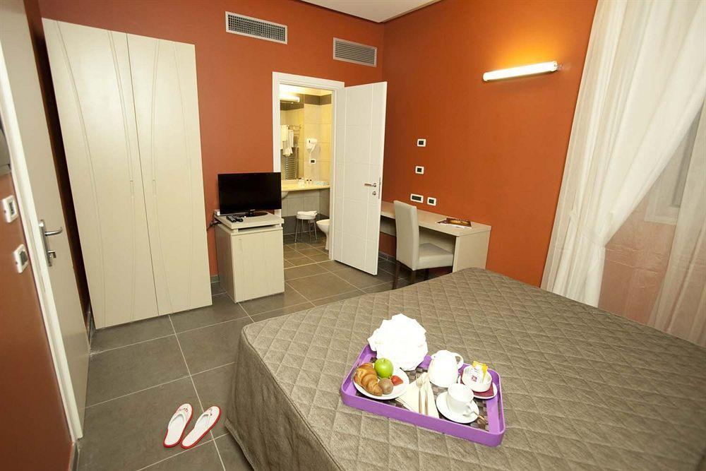 Rolling Hotel Casoria Luaran gambar